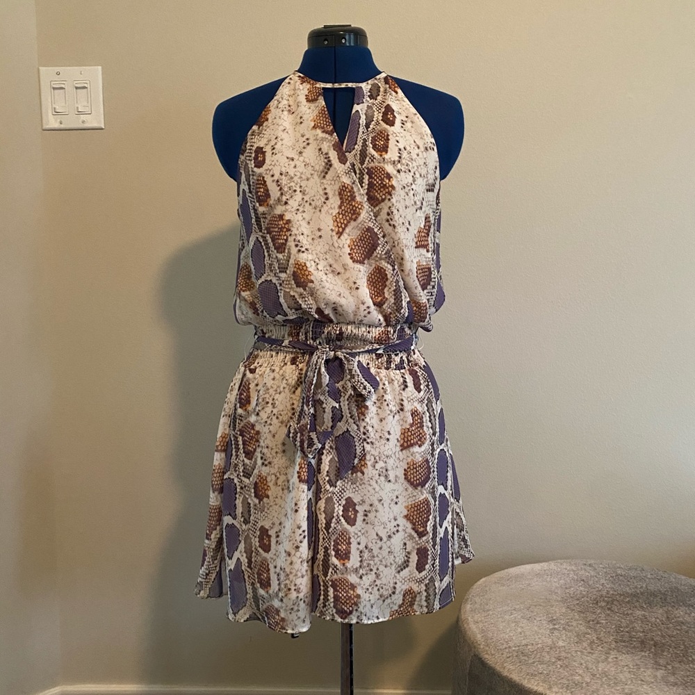 TCEC dress size M